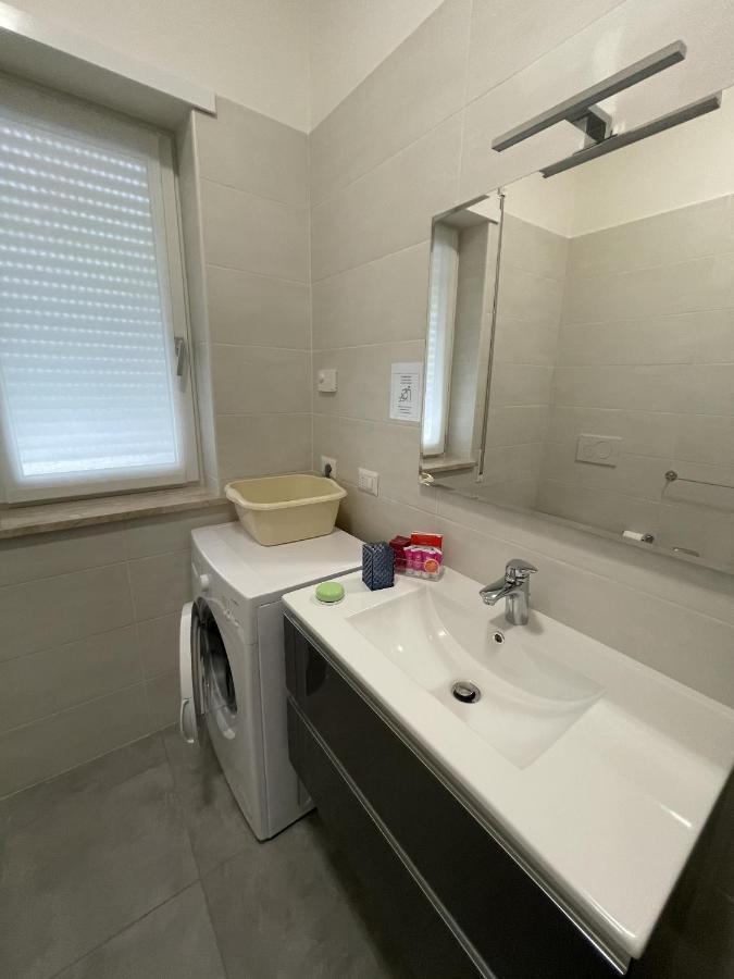 Ferienwohnung Residenza Gasparoni Di Guidi Eleonora Verona Exterior foto